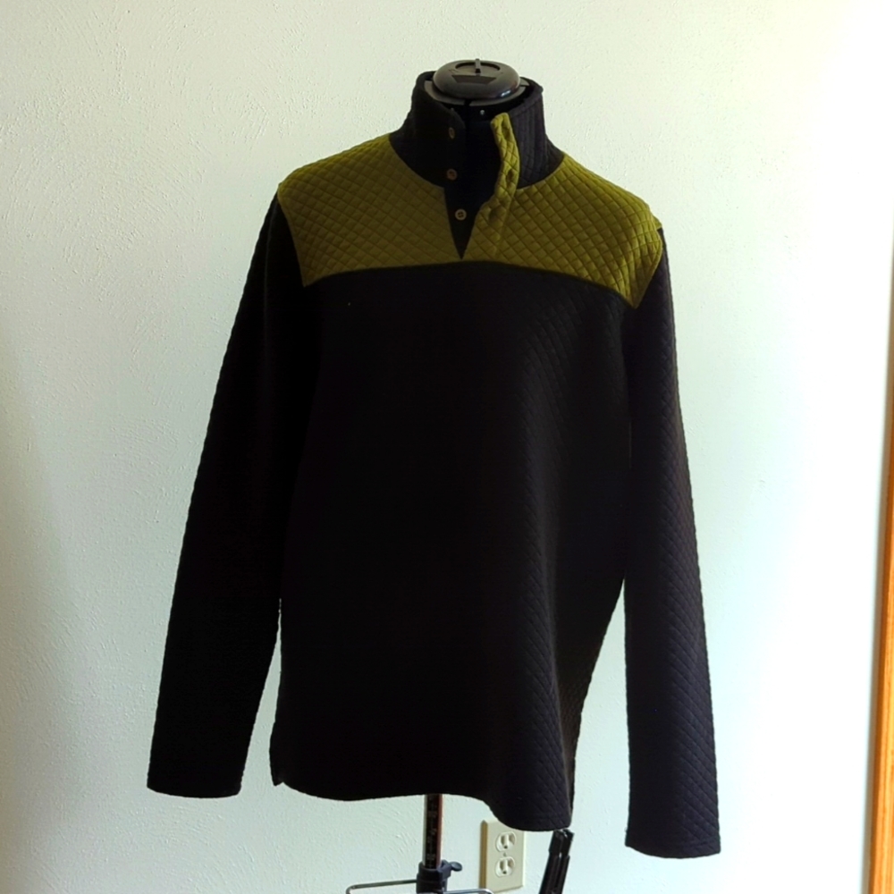 Zyia Quilted Top - size medium (mens?)